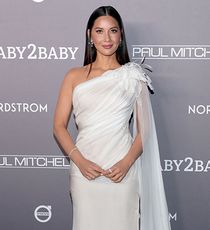 Olivia Munn, 45 лет, США Olivia Munn, 45 лет,